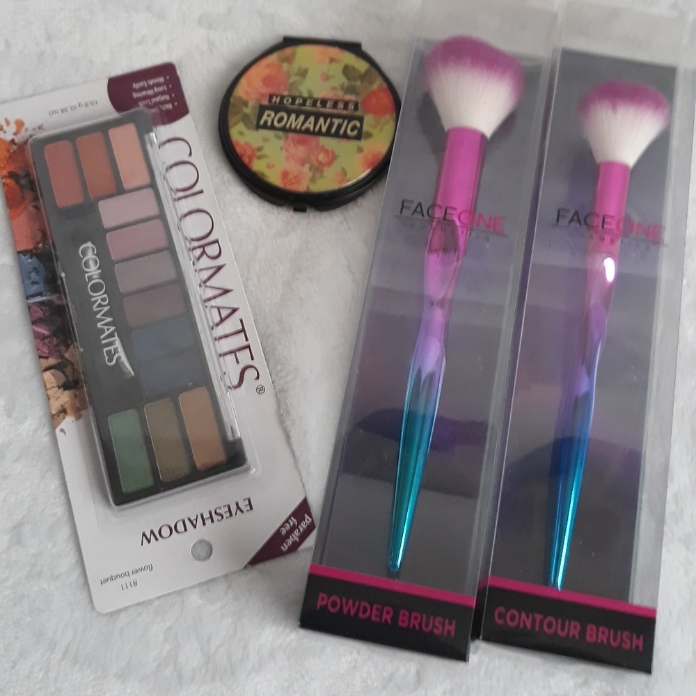 Cosmetics - Picture 3 of 3